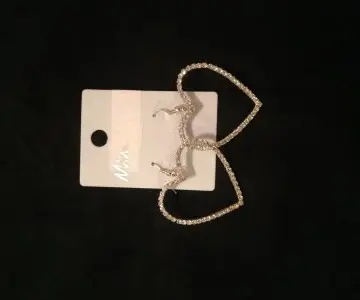 boucle d'oreille, Mim