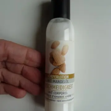 Lait à l'huile essentielle d'amande amère, Un Brin de Nature