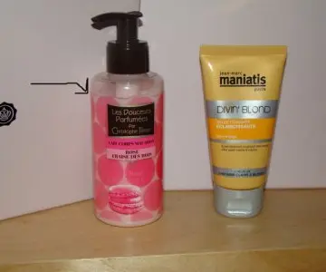 creme corps a la fraise, Agnès b.