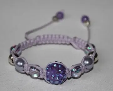 bracelet shamballa, Inconnue