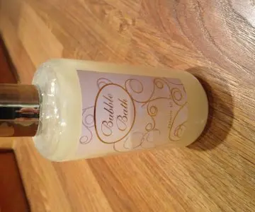 Bain moussant senteur vanille miel, Tentation