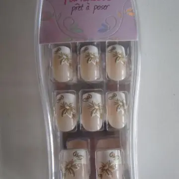 faux ongles autocollants, Inconnue