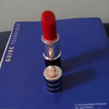 Rouge à lèvres, Agnès b.