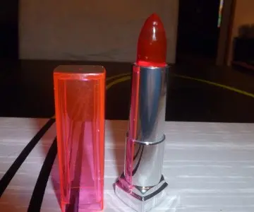 Rouge à lèvre Color Sensational Popsticks, Gemey Maybelline