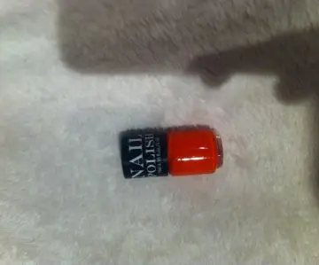 Vernis orange, H&M