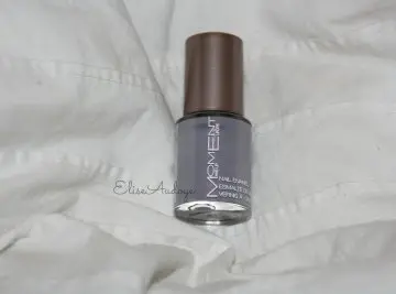 Vernis gris reflet rosé, Moment Make up