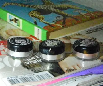 3 fards à paupières, Bourjois