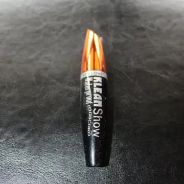 Mascara waterproof noir, Yes Love