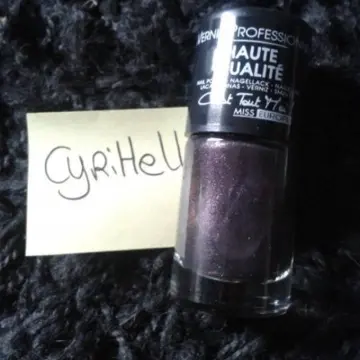 vernis violet foncé, Inconnue