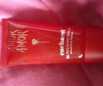 Gel moussant sensuel Amor Amor, Cacharel