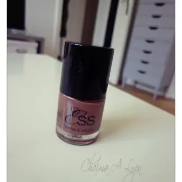 Vernis ESS, ESS Cosmetics