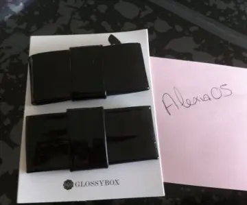Nœud pour chaussure, Glossybox