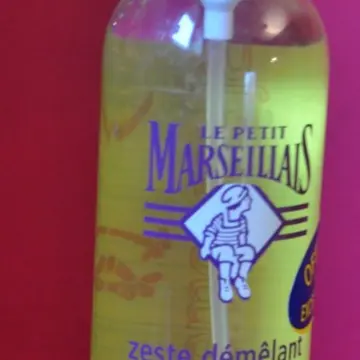 Zeste démêlant sans rinçage, Le petit marseillais