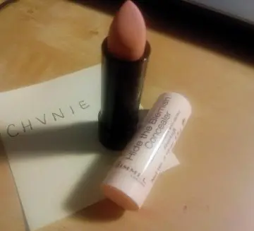 Correcteur Hide The Blemish, Rimmel