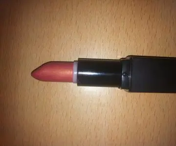 Rouge a levre, Elf