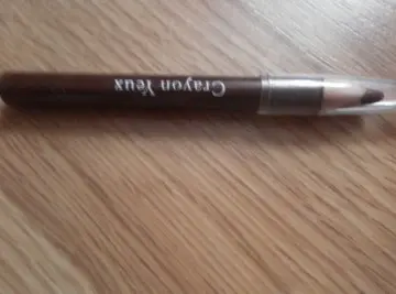 Crayon Marron, Agnès b.