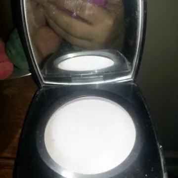Poudre douce, Chanel