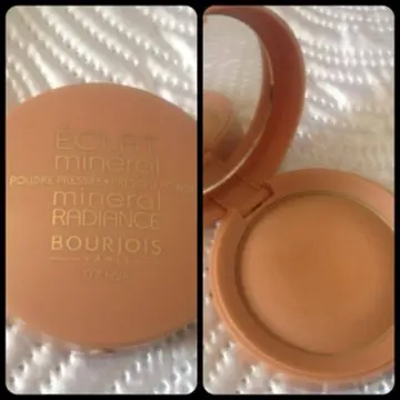 Poudre Éclat minéral bourjois, Bourjois