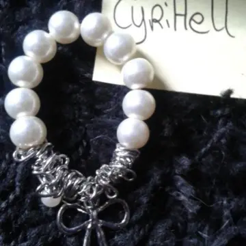 bracelet fantaisies, Inconnue