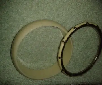 Bracelets, Inconnue