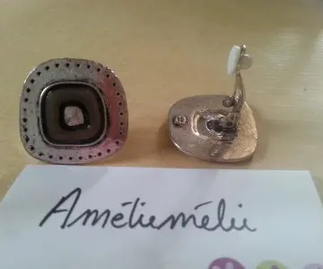 Boucles d'oreilles à clip, Inconnue