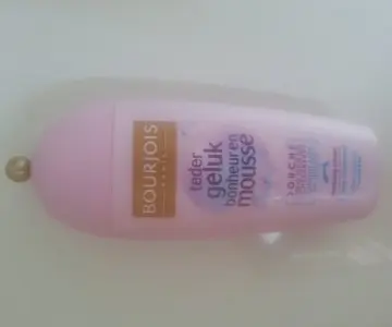 Bonheur en mousse, Bourjois