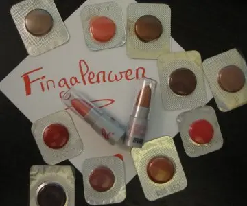 Lot échantillons rouge à lèvre, Agnès b.