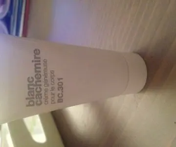 Crème généreuse pour le corp, Blanc Cachemire