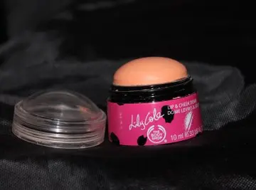 Dôme lèvres et joue, The Body Shop