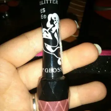 gloss + pailettes, Yes Love