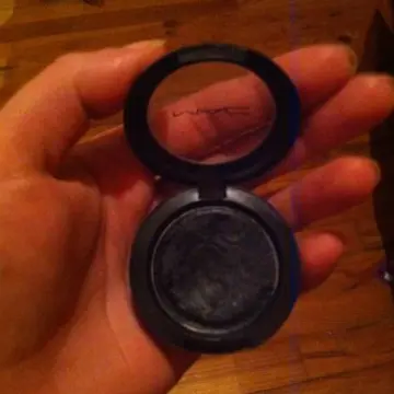 cream color base, MAC Cosmetics