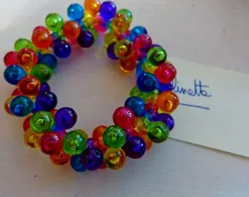 Bracelet multicolore, Inconnue