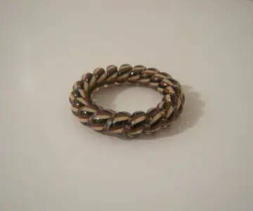 bracelet a ressort, Inconnue