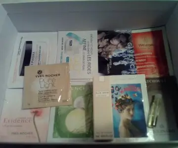 échantillons de parfum, Inconnue