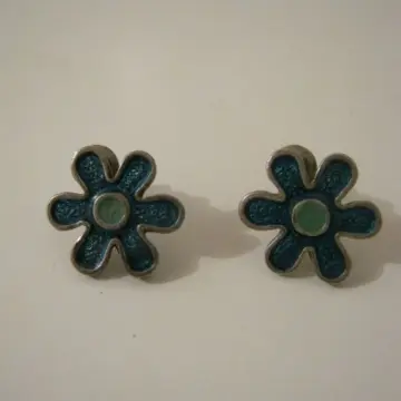 boucles d'oreilles fantaisie, Inconnue