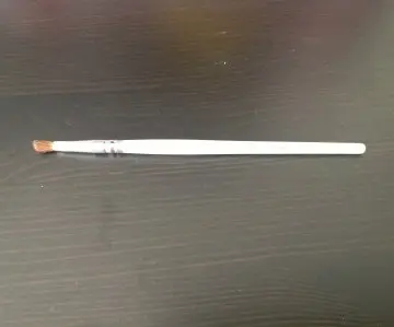 Pinceau lèvre, Elf