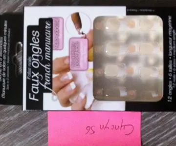Faux ongles, False Nails