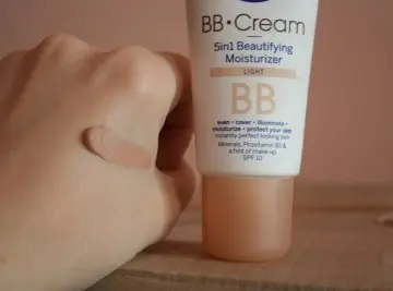 BB cream, Nivea
