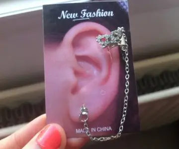 Boucle d'oreille, Inconnue
