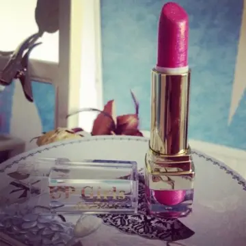 Rouge à lèvre, UP Girls