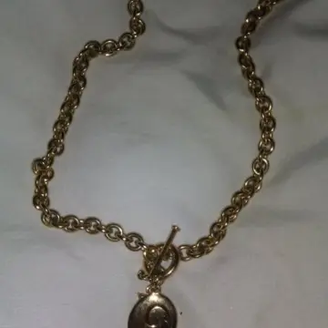 Collier, Guess