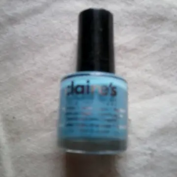Vernis à ongles bleu ciel, Claire's