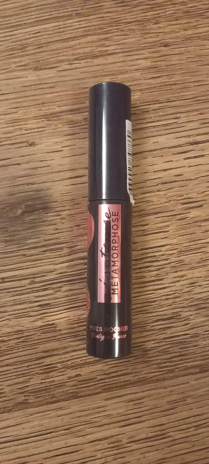 Photo 1 de Mascara volume noir.