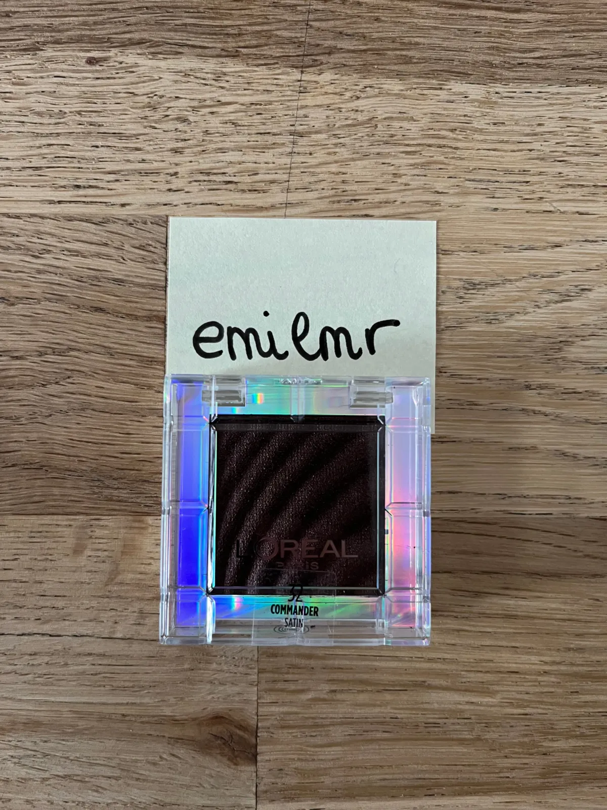 Photo 1 de Oil Eyeshadow 32 COMMANDER