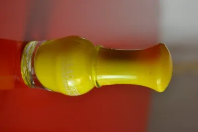 Photo 1 de Vernis jaune
