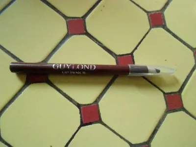 Photo 1 de Crayon pour lèvres