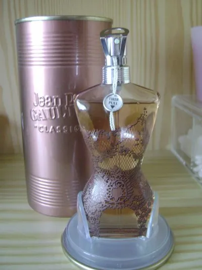Photo 1 de Parfum classique