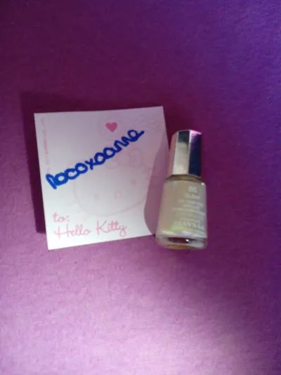 Photo 1 de vernis à ongles nacré