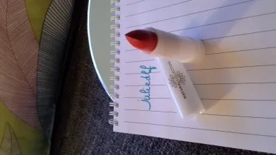 Photo 1 de moisture shine lipstick