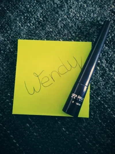 Photo 1 de Eye liner